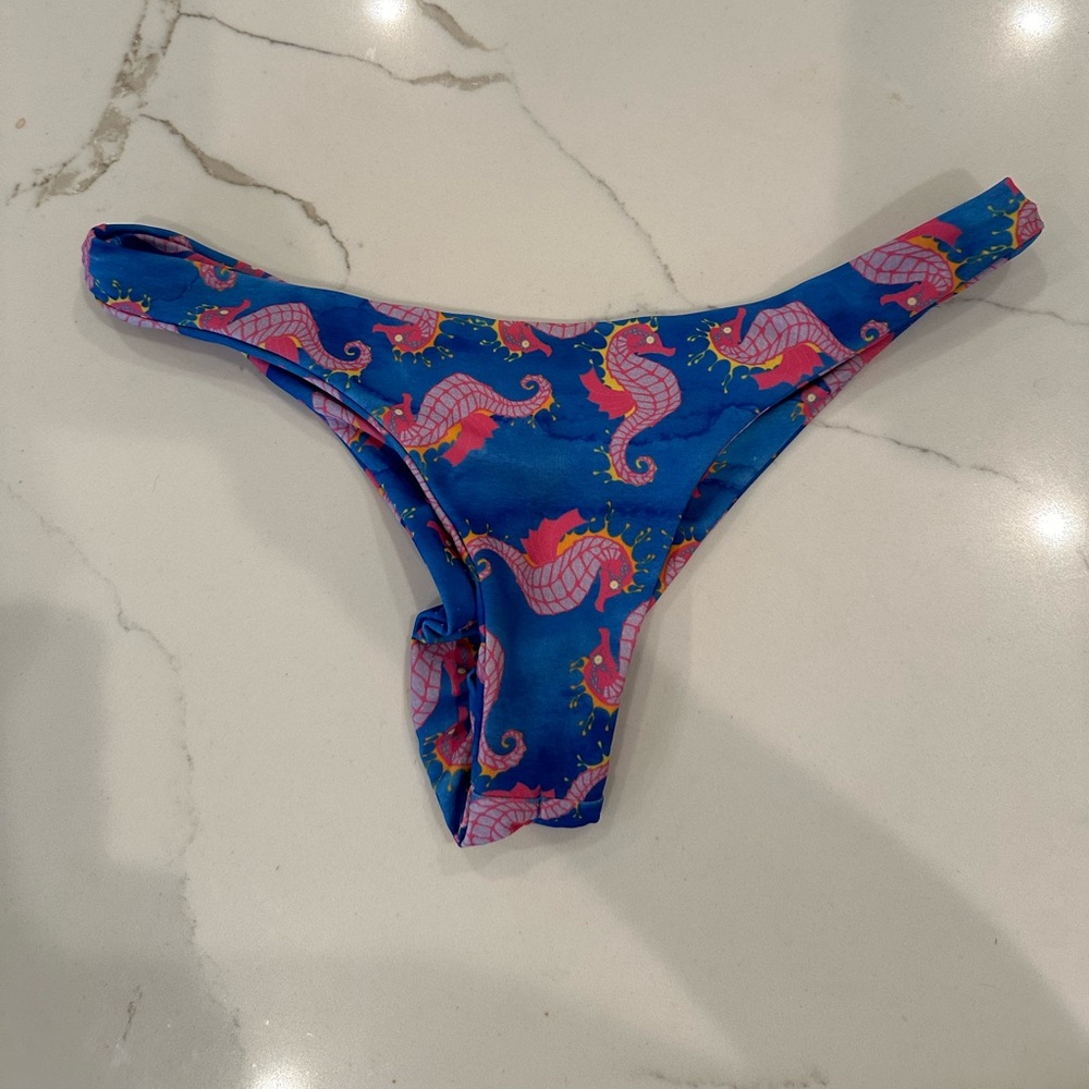 Seahorse thong by Moana